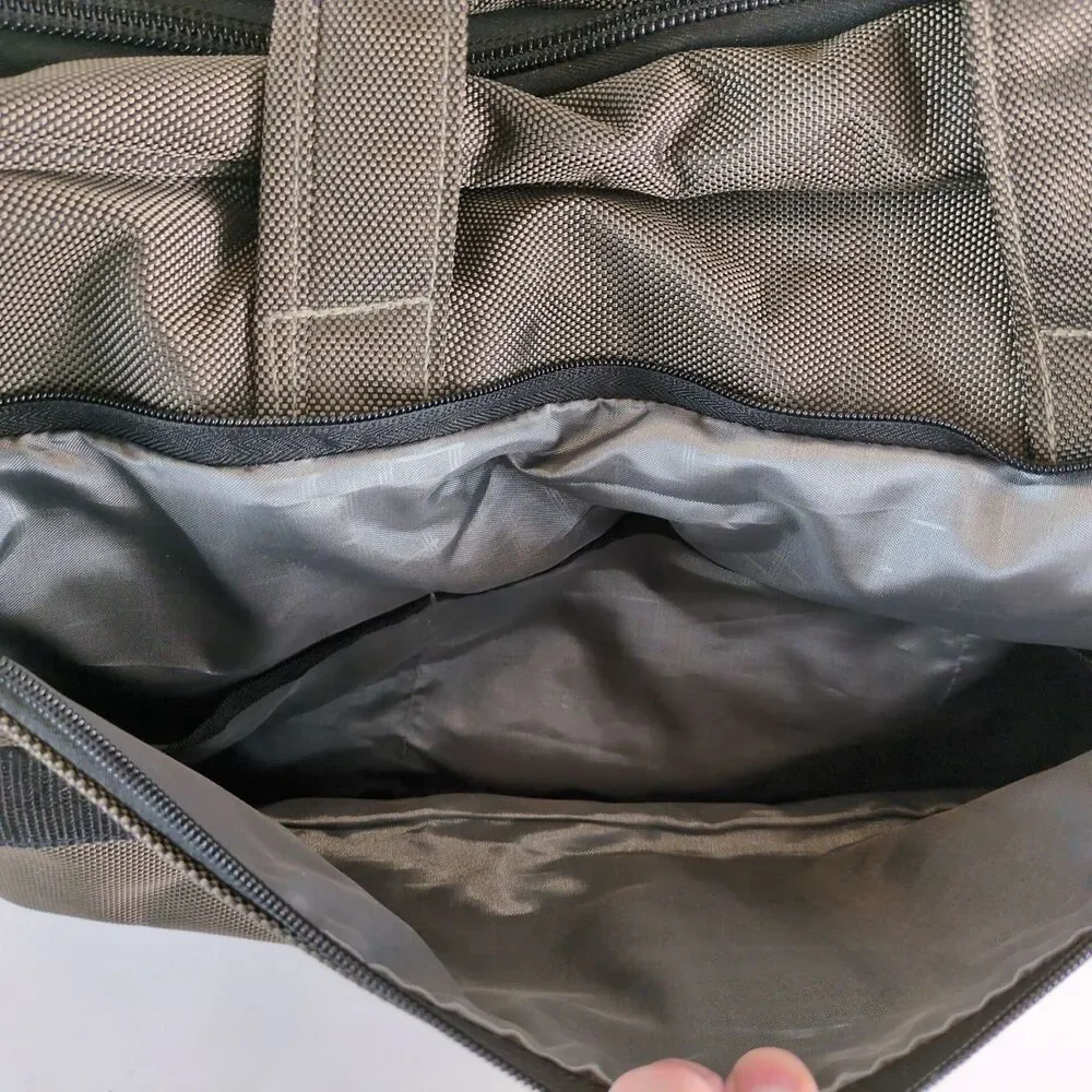 Kenneth Cole Reaction Brown Travel Luggage Duffle Bag Carry-On 19x11x10